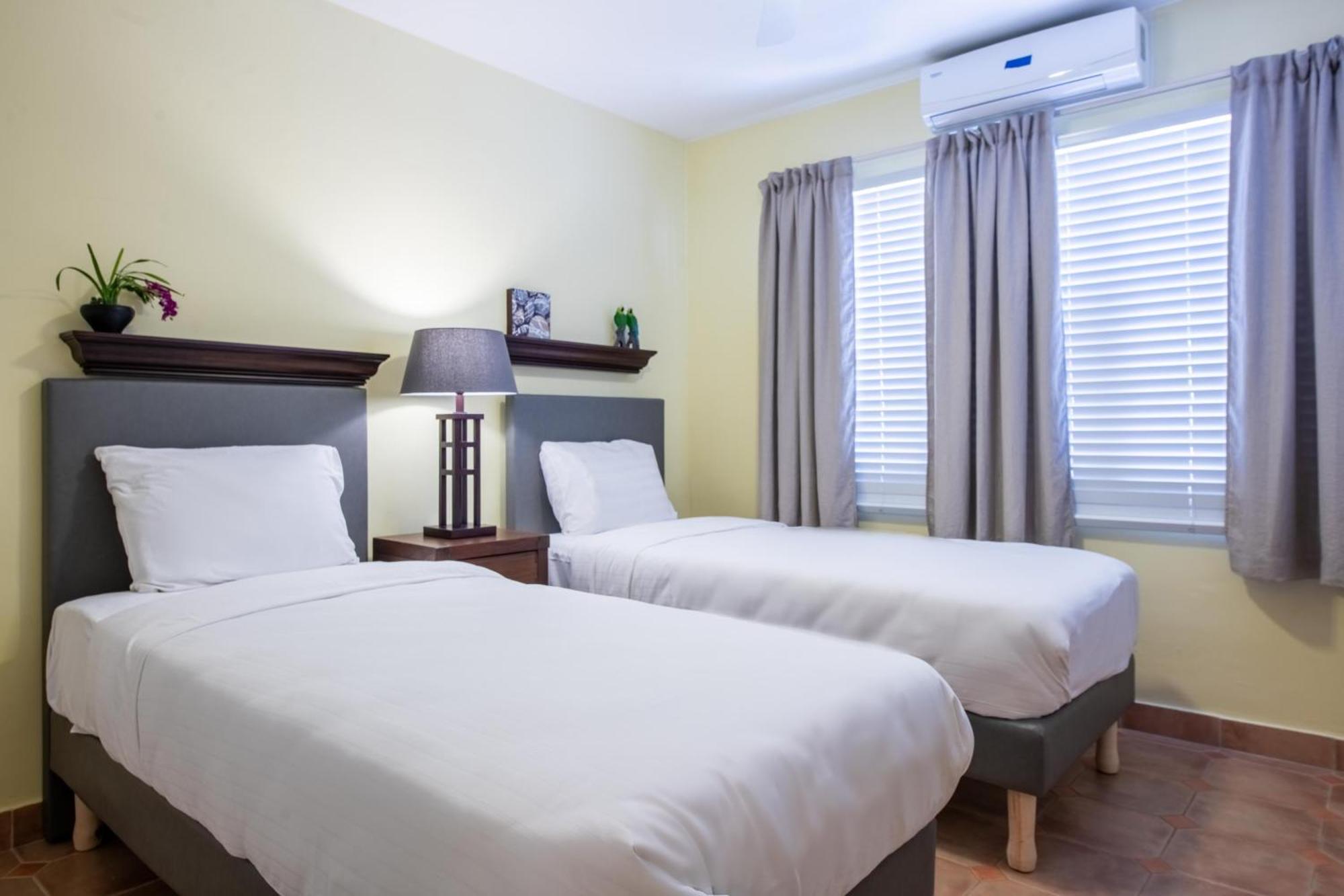 Curacao Luxury Holiday Rentals วิลเลมสตัด ภายนอก รูปภาพ